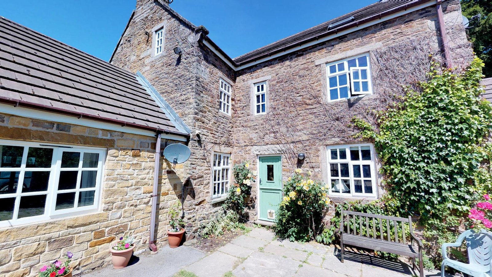 Green_lane_farm_sheffield_3D_virtual_tour_scene3d_external_matterport_photograph_01